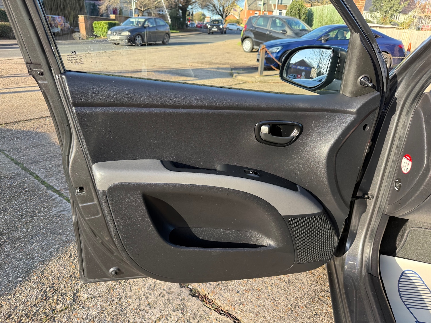 Used Hyundai i10 2012 for sale - 76932213: Photo 17