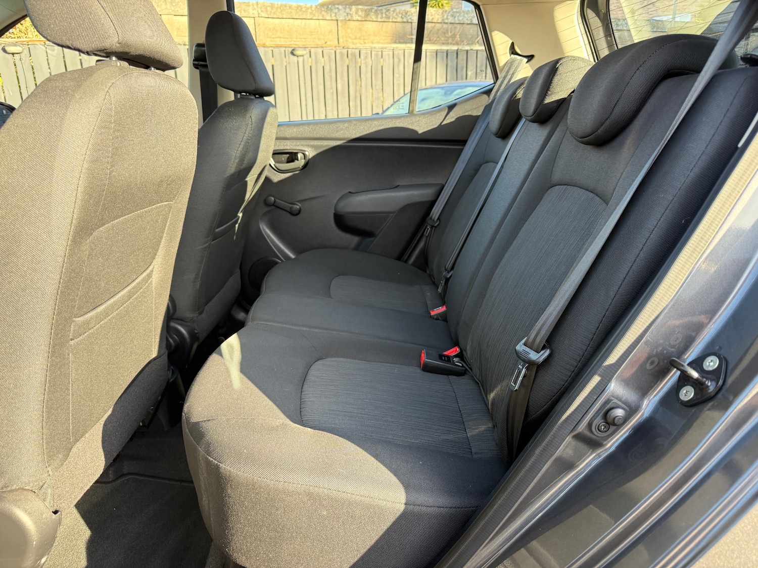 Used Hyundai i10 2012 for sale - 76932213: Photo 19