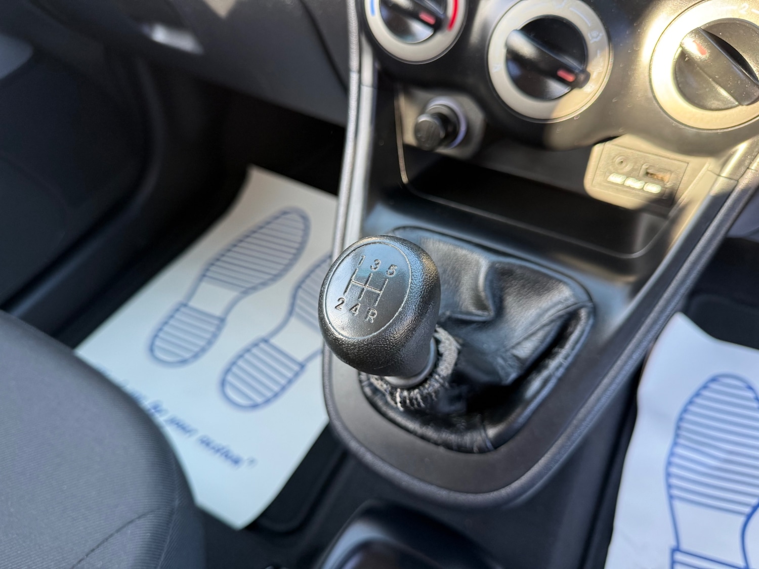 Used Hyundai i10 2012 for sale - 76932213: Photo 26