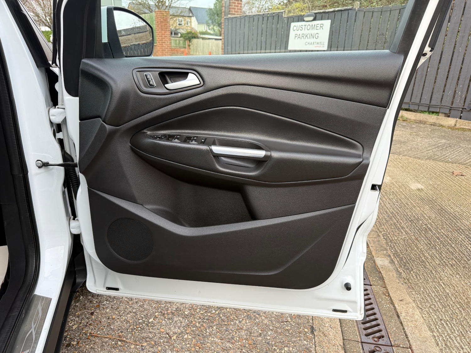 Used Ford Kuga 2015 for sale - 76958617: Photo 16