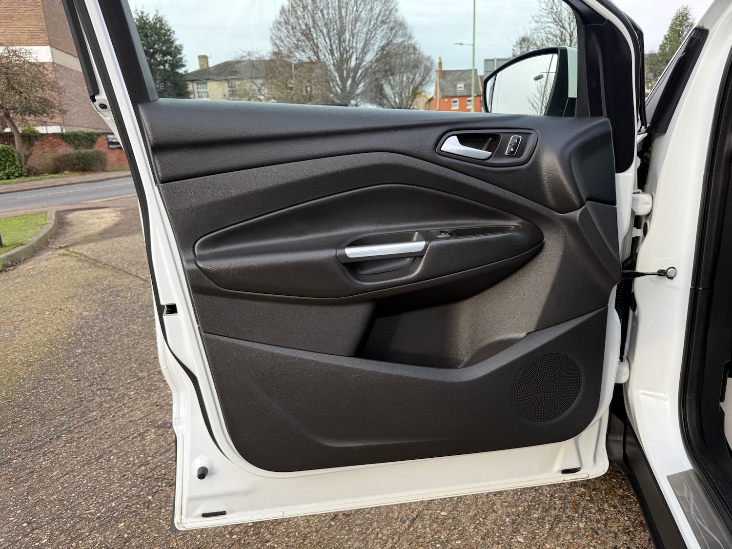 Used Ford Kuga 2015 for sale - 76958617: Photo 25