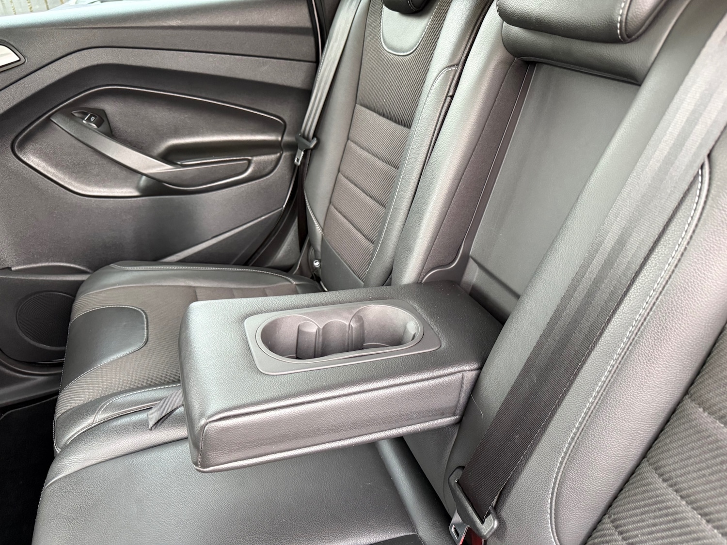 Used Ford Kuga 2015 for sale - 76958617: Photo 29