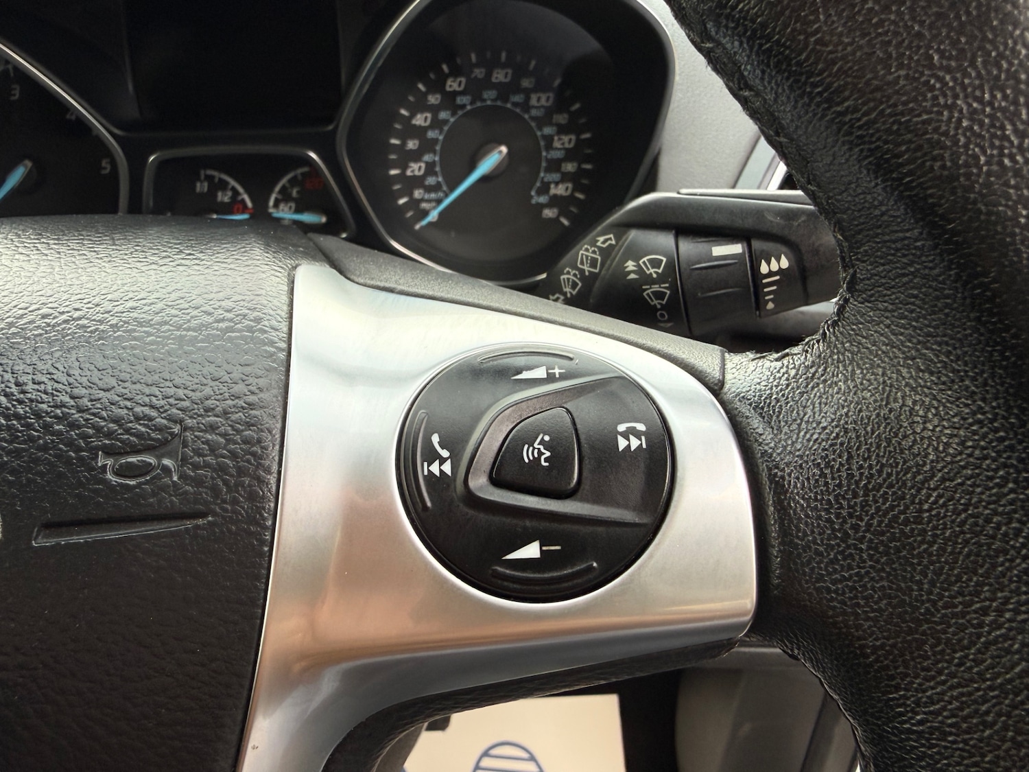 Used Ford Kuga 2015 for sale - 76958617: Photo 44