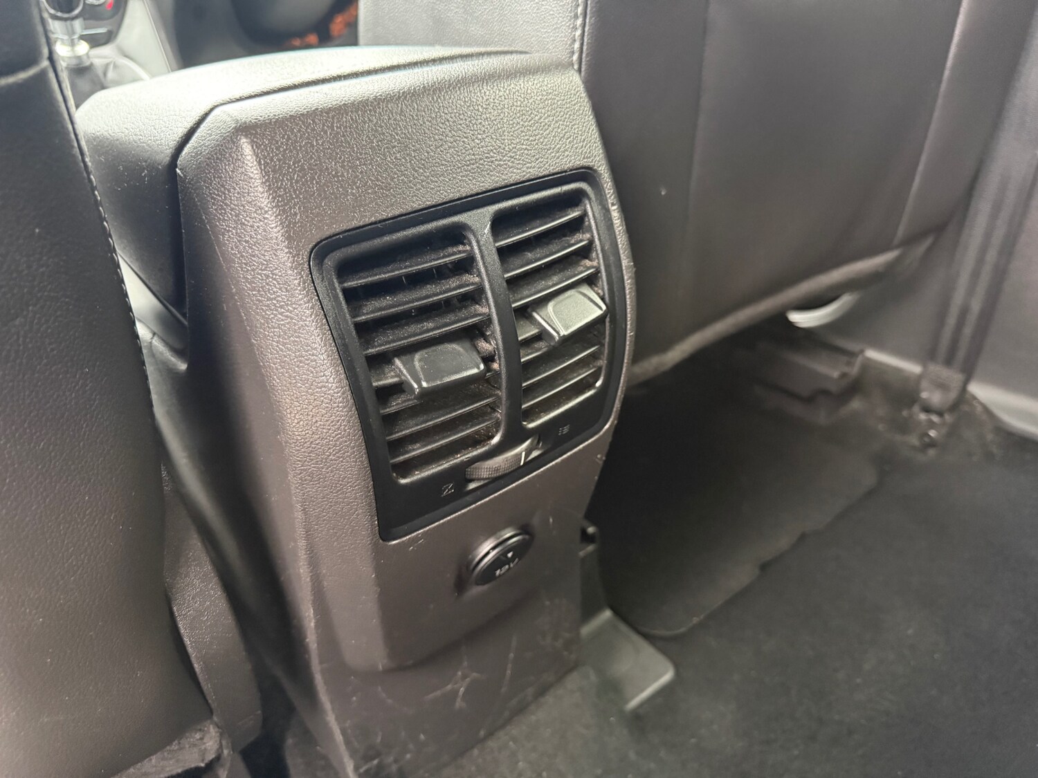 Used Ford Kuga 2015 for sale - 77502282: Photo 28