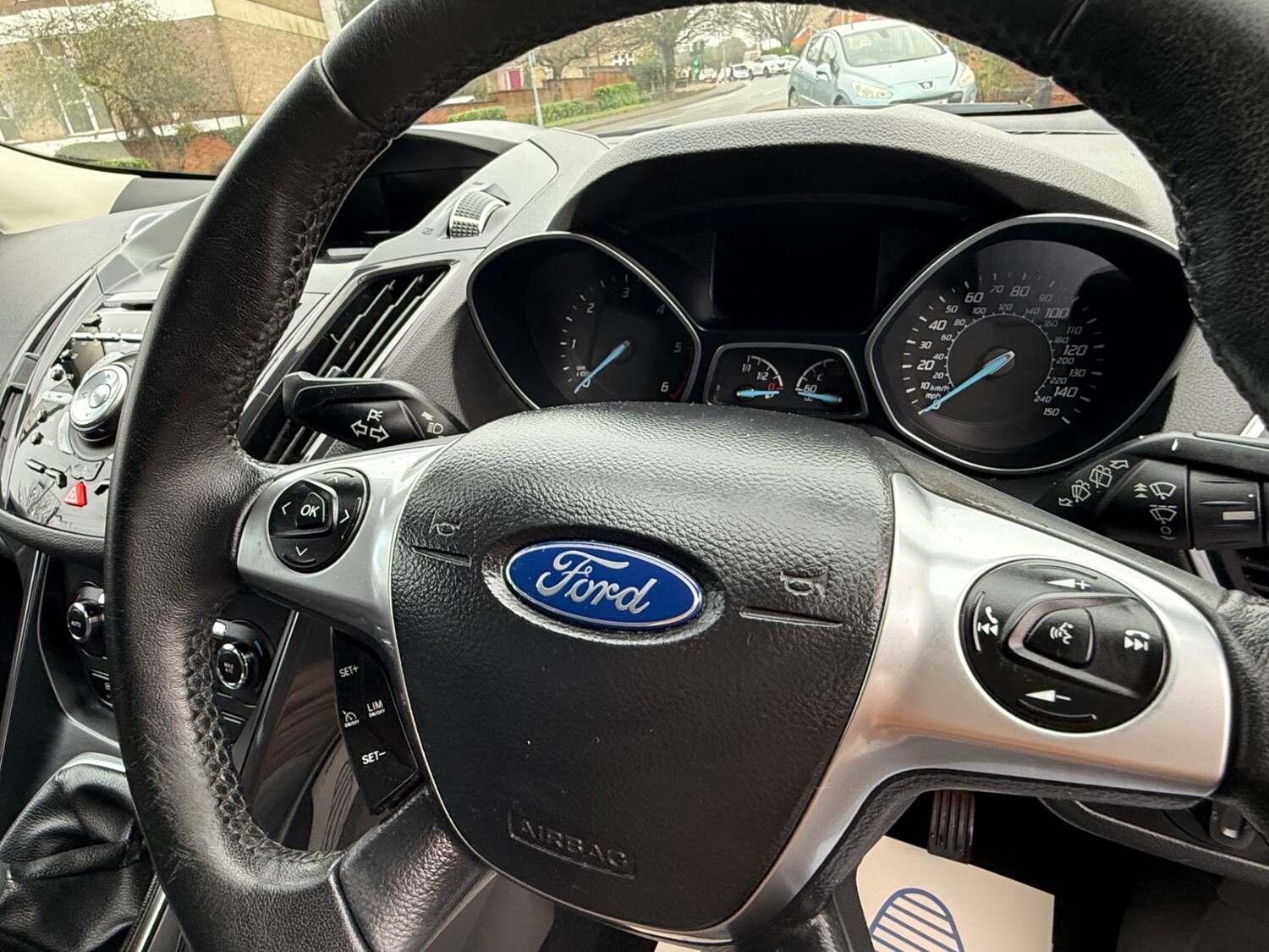 Used Ford Kuga 2015 for sale - 77502282: Photo 40