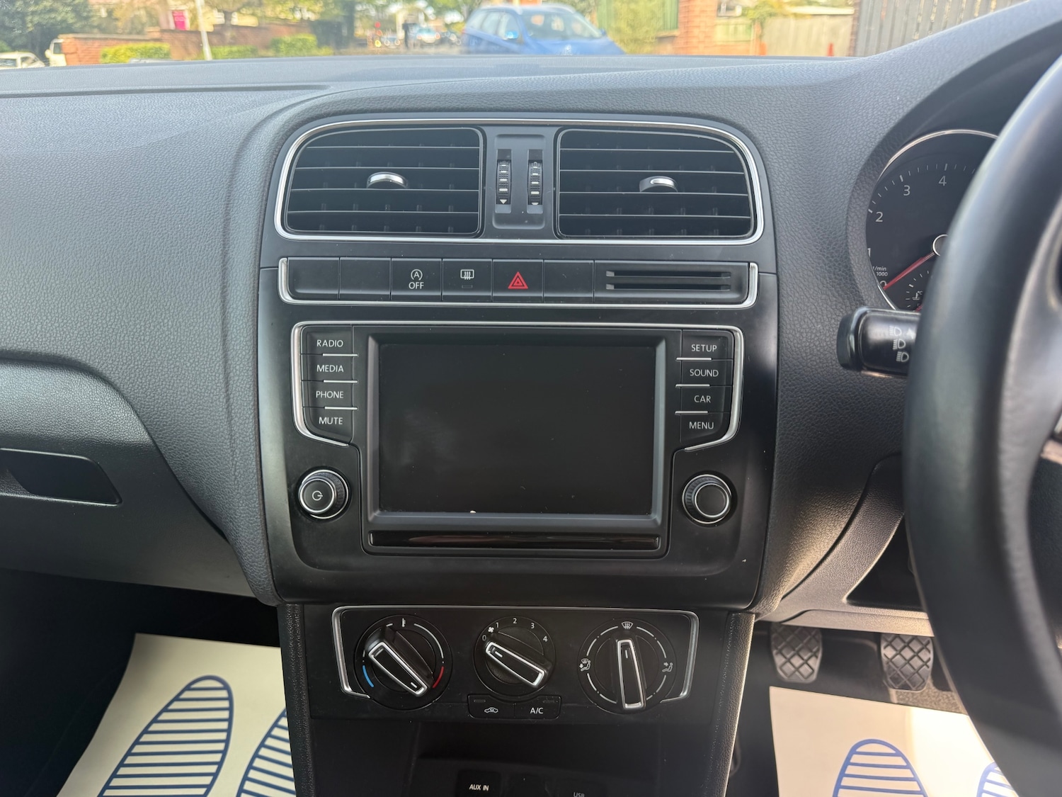 Used Volkswagen Polo 2015 for sale - 78191040: Photo 30