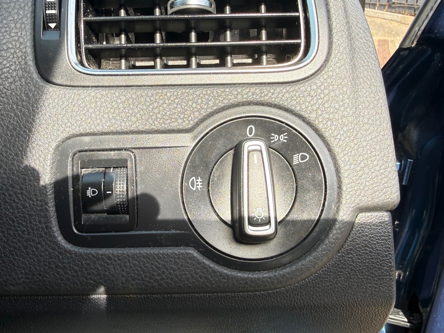 Used Volkswagen Polo 2015 for sale - 78191040: Photo 34