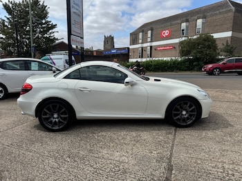 Used Mercedes-Benz SLK 2010 for sale - 75639071: Photo