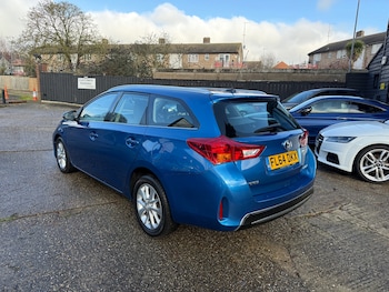 Used Toyota Auris 2014 for sale - 78565818: Photo
