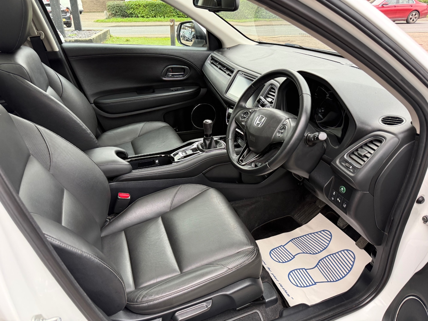 Used Honda HR-V 2015 for sale - 76920191: Photo 11