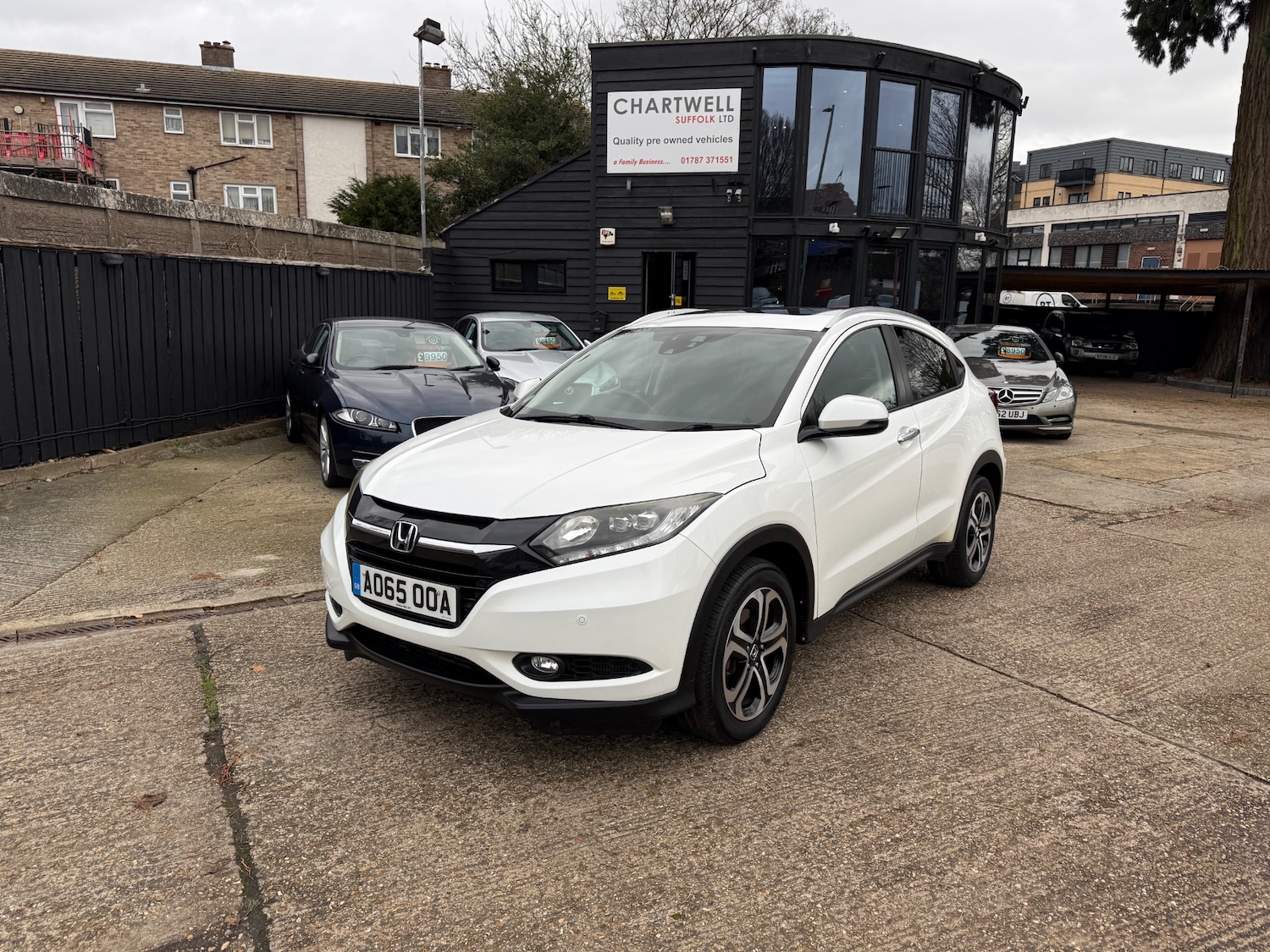 Used Honda HR-V 2015 for sale - 76920191: Photo 3