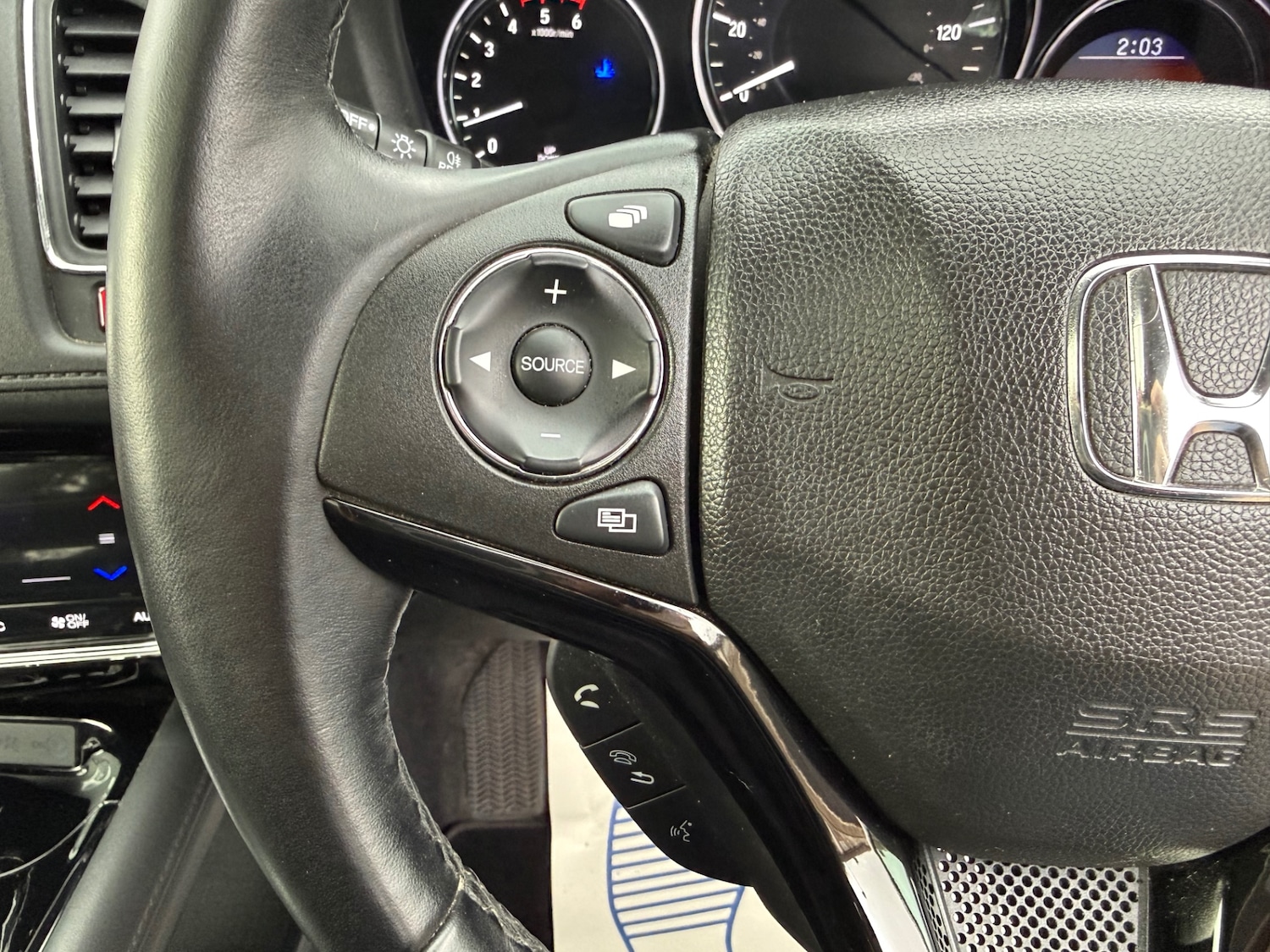 Used Honda HR-V 2015 for sale - 76920191: Photo 36