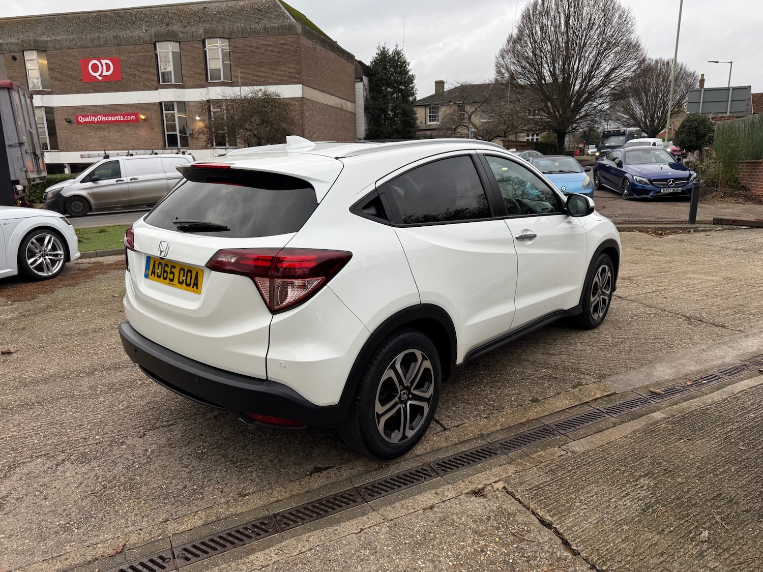 Used Honda HR-V 2015 for sale - 76920191: Photo 5