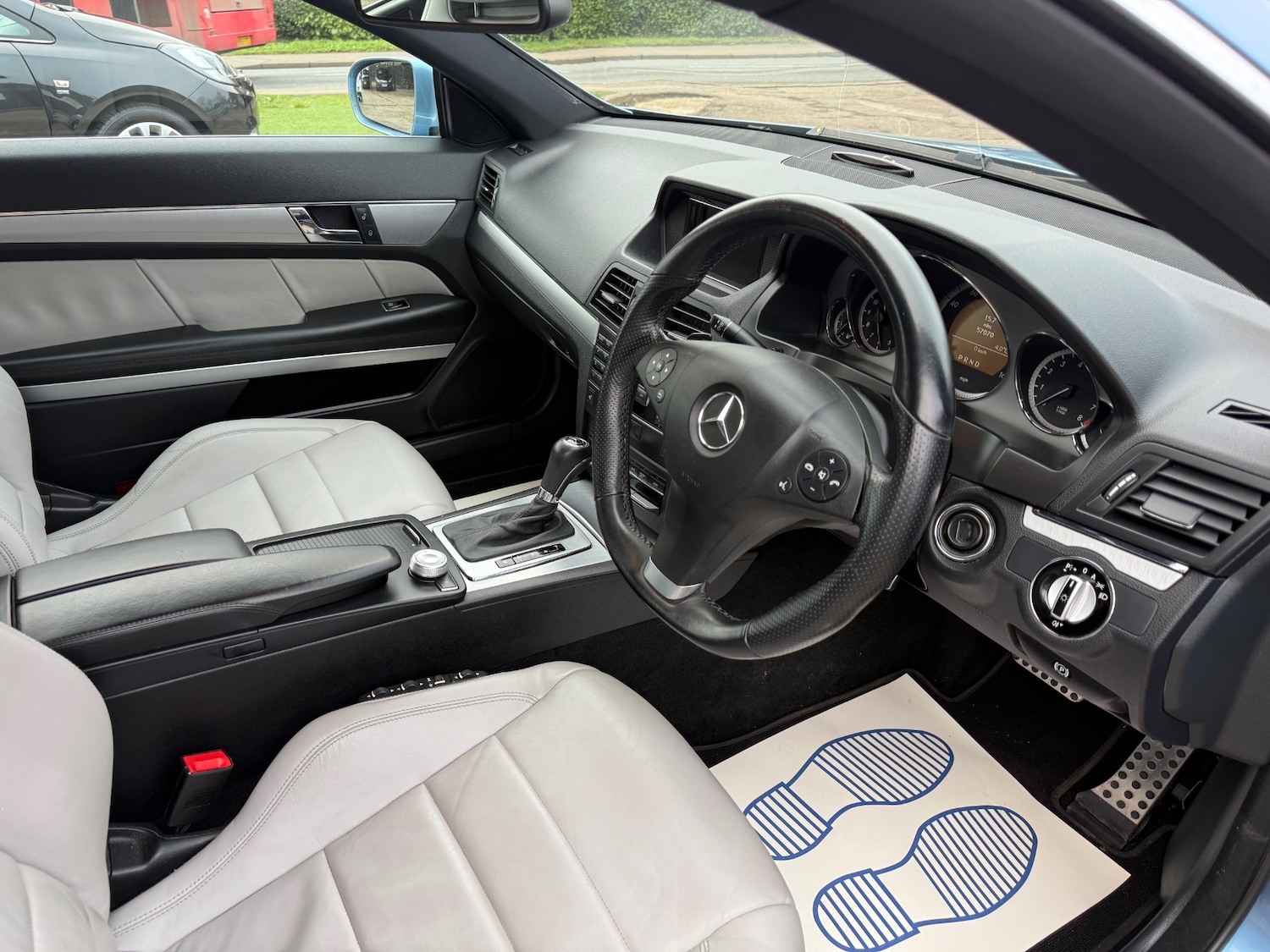 Used Mercedes-Benz E Class 2009 for sale - 77323885: Photo 13