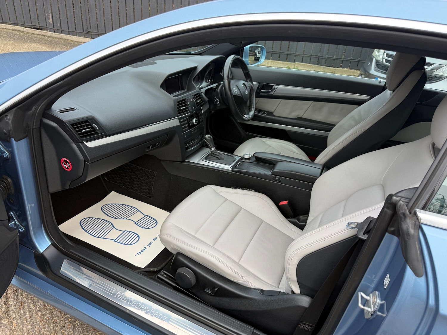 Used Mercedes-Benz E Class 2009 for sale - 77323885: Photo 21