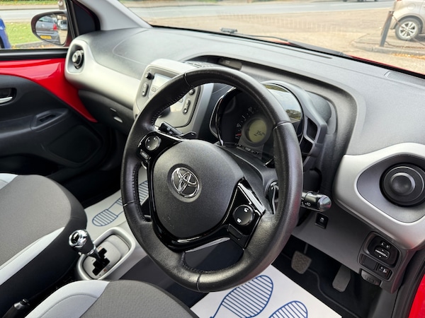Used Toyota AYGO 2018 for sale - 76144499: Photo 12