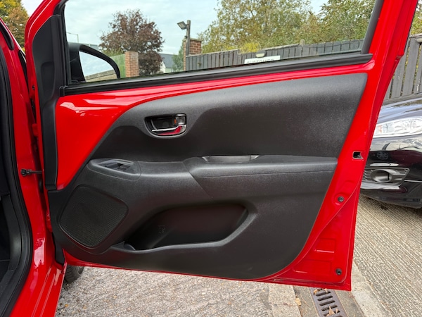 Used Toyota AYGO 2018 for sale - 76144499: Photo 16