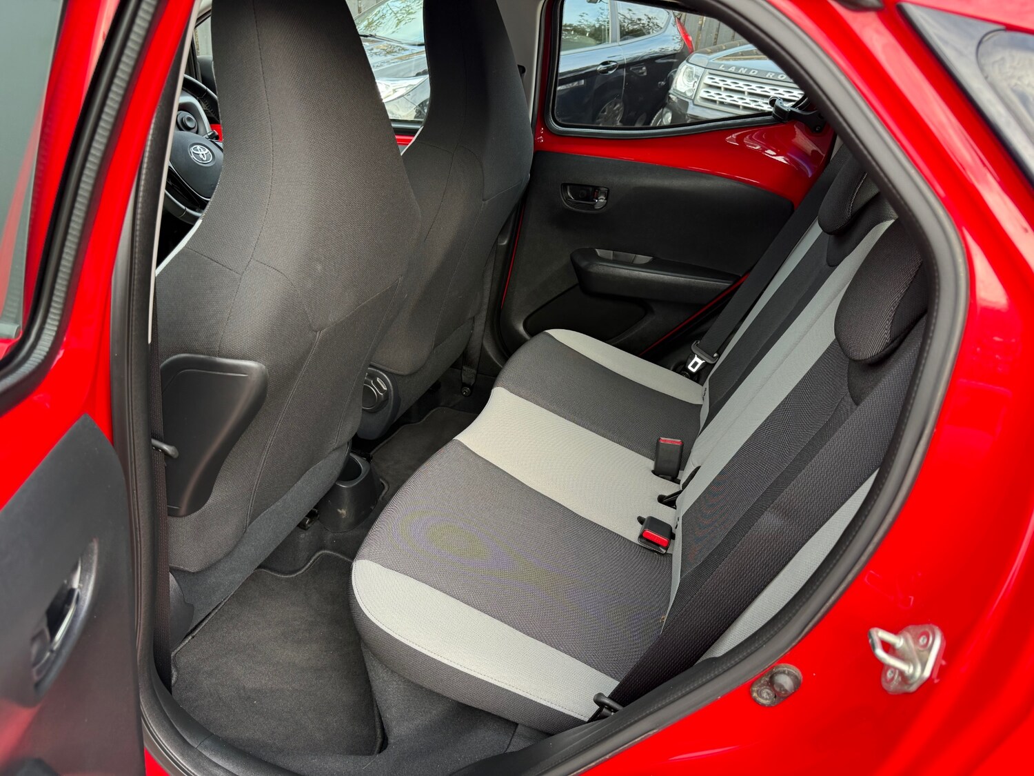 Used Toyota AYGO 2018 for sale - 76144499: Photo 25