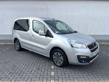 Used Peugeot Partner Tepee 2015 for sale - 74905547: Photo