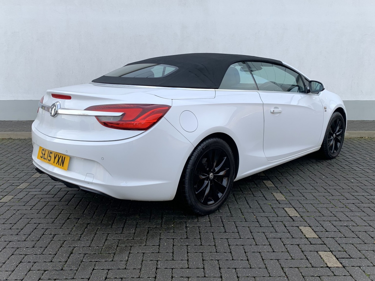 Used Vauxhall Cascada 2015 for sale - 76305502: Photo 10