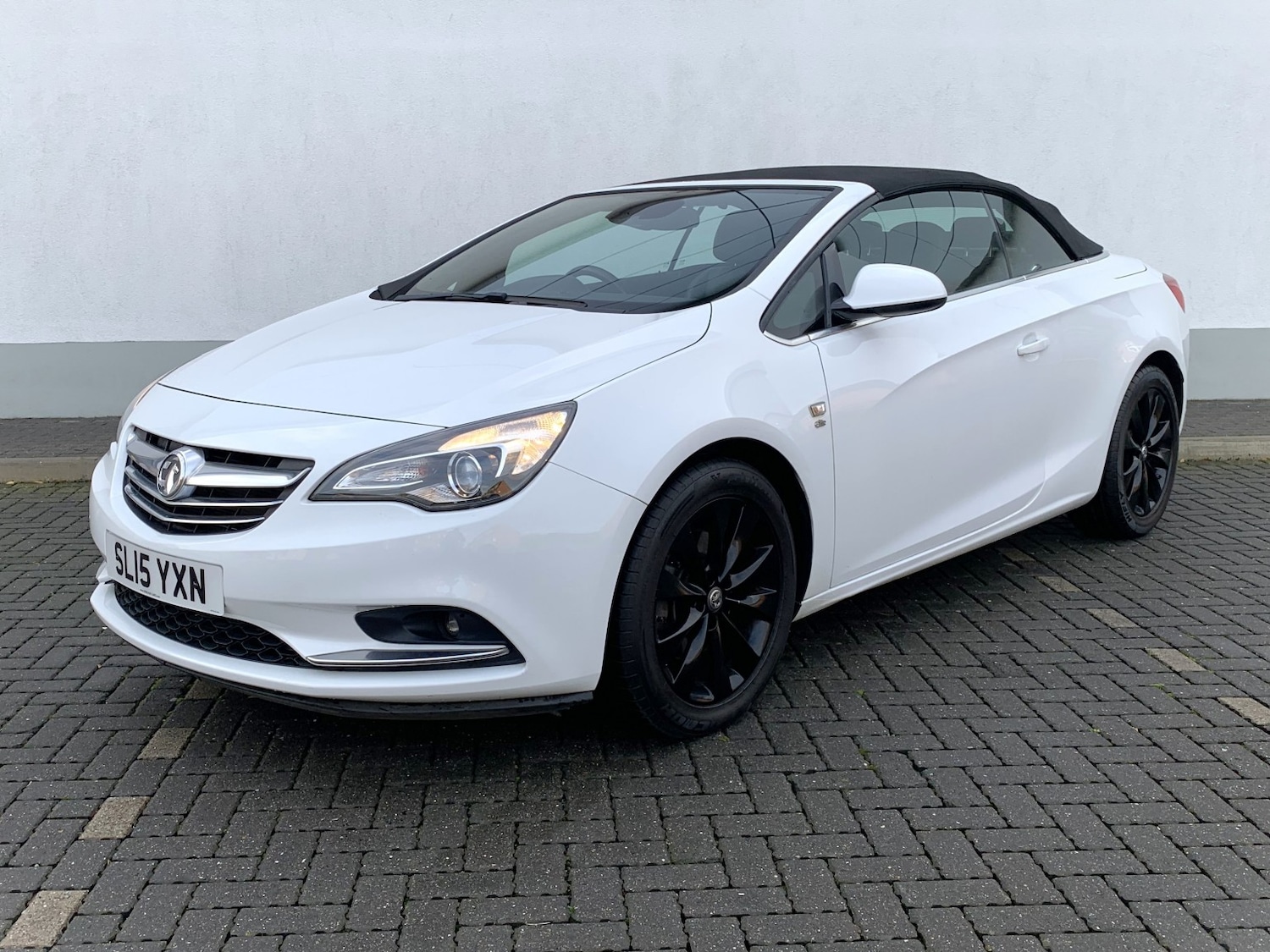 Used Vauxhall Cascada 2015 for sale - 76305502: Photo 4