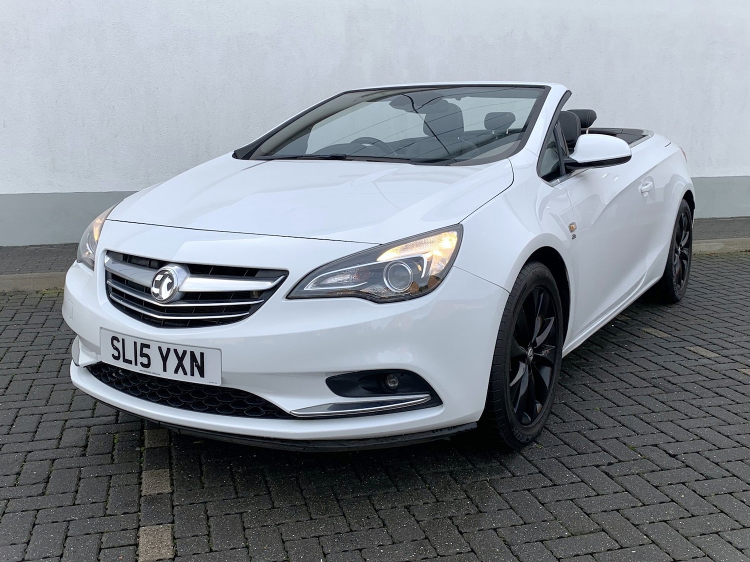 Used Vauxhall Cascada 2015 for sale - 76305502: Photo 7