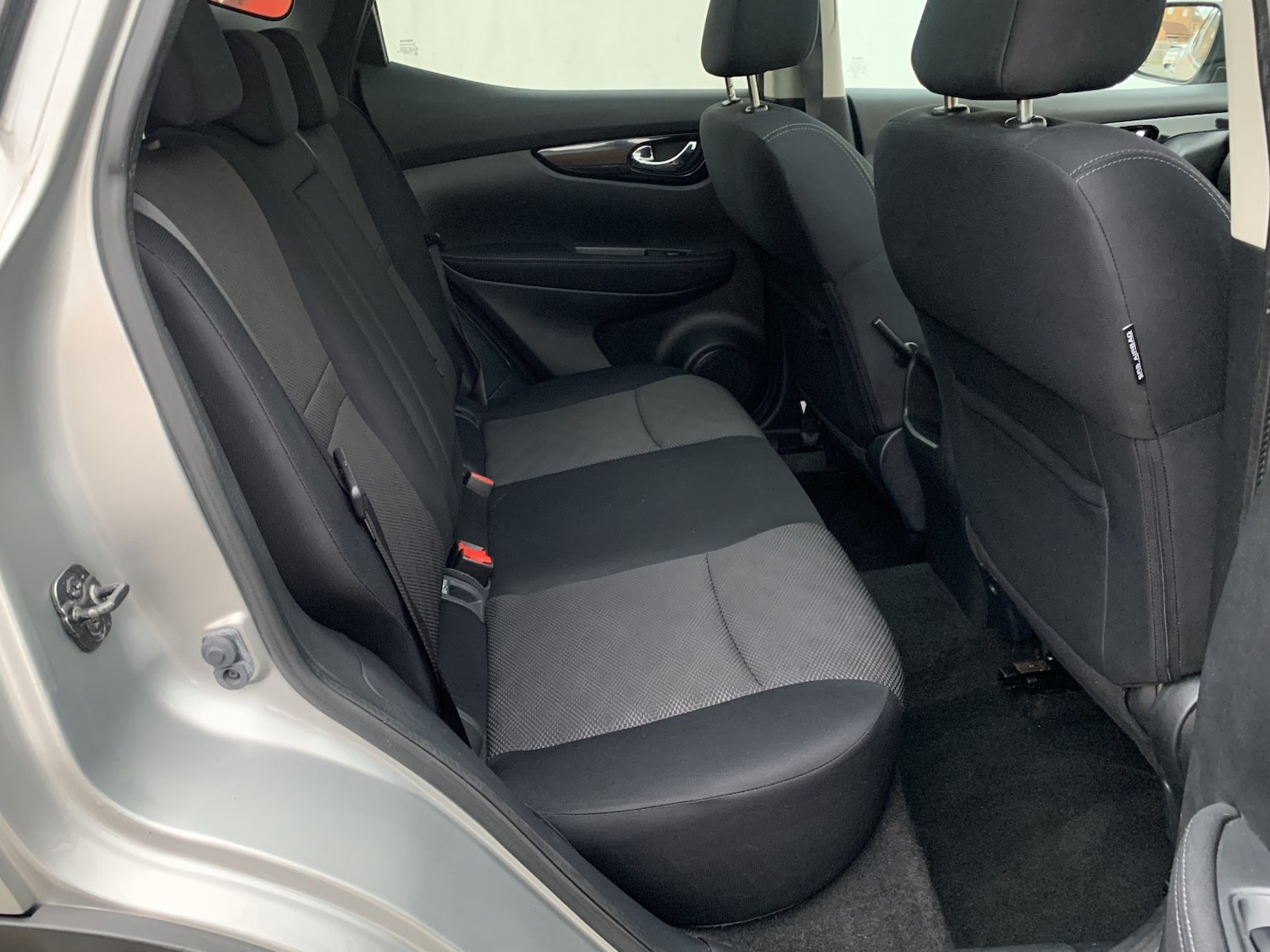 Used Nissan Qashqai 2015 for sale - 76560074: Photo 8