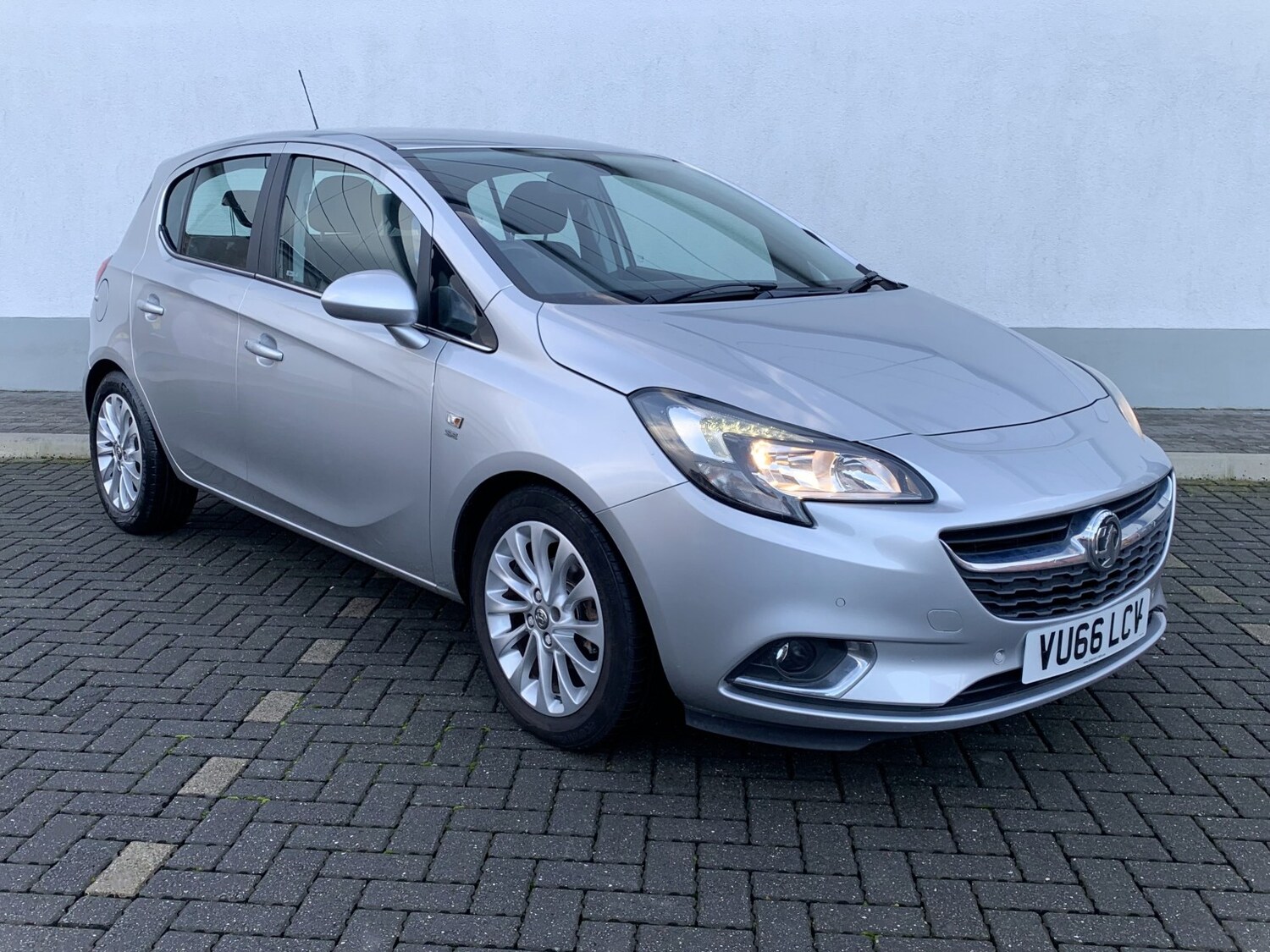 Used Vauxhall Corsa 2016 for sale - 76324743: Photo 3