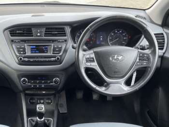 Used Hyundai i20 2015 for sale - 75160513: Photo