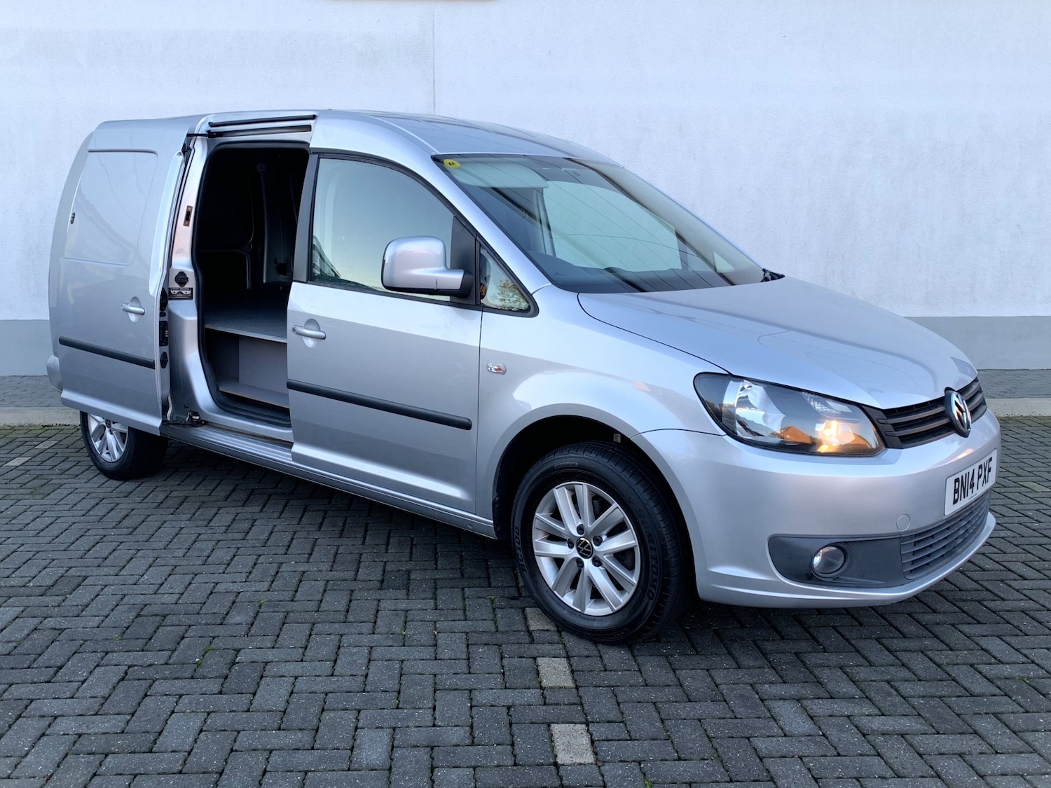 Used Volkswagen Caddy Maxi 2014 for sale - 76769506: Photo 3