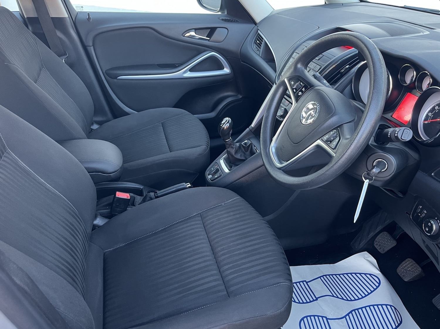 Used Vauxhall Zafira 2015 for sale - 77991569: Photo 5