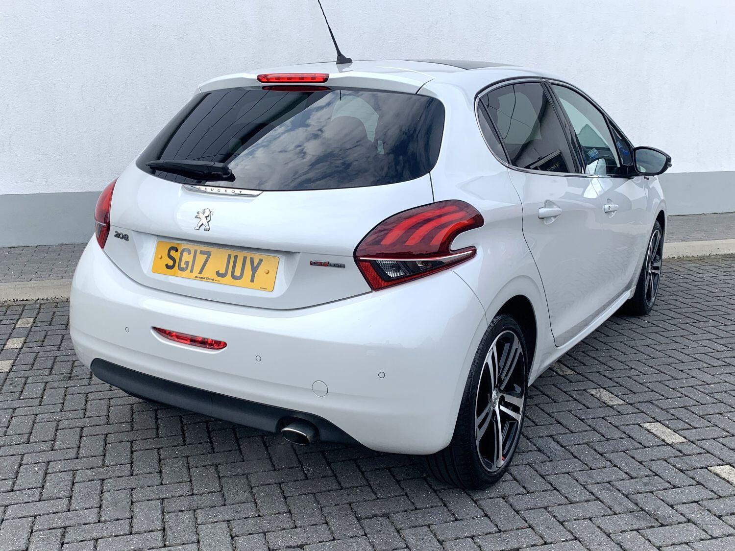 Used Peugeot 208 2017 for sale - 76170419: Photo 9