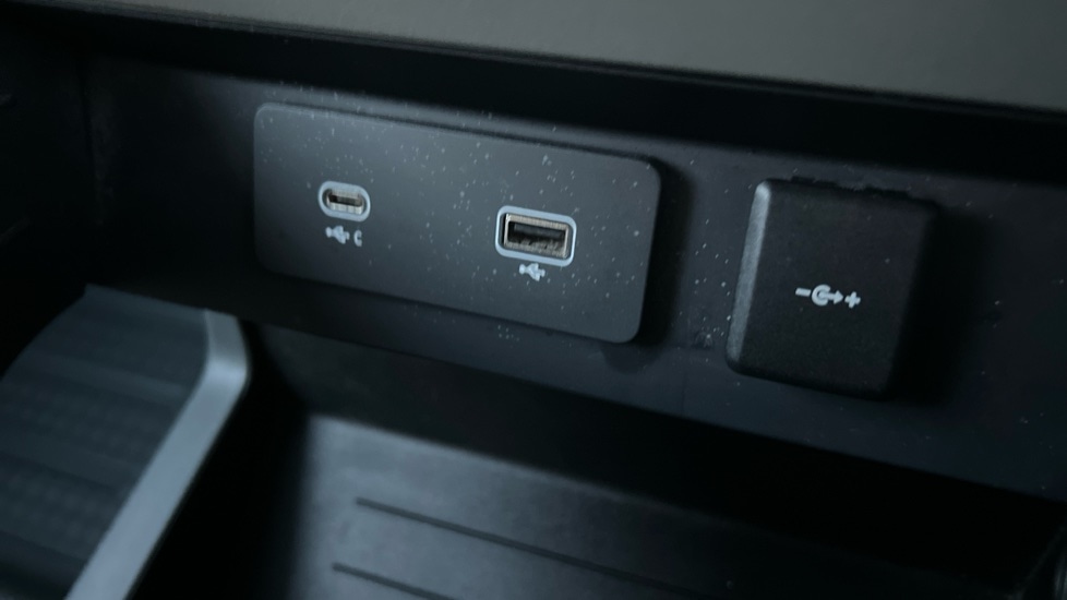 Used Land Rover Defender 2022 for sale - 76597917: Photo 46