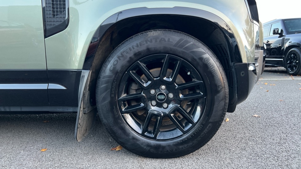 Used Land Rover Defender 2022 for sale - 76597917: Photo 8