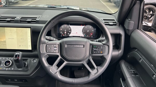 Used Land Rover Defender 2024 for sale - 76130819: Photo 15