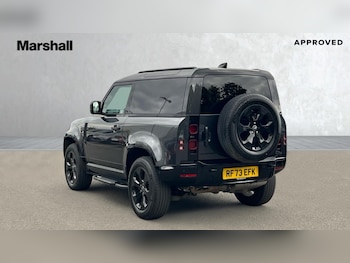 Used Land Rover Defender 2024 for sale - 76130819: Photo 2