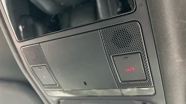 Used Land Rover Defender 2024 for sale - 76130819: Photo 43