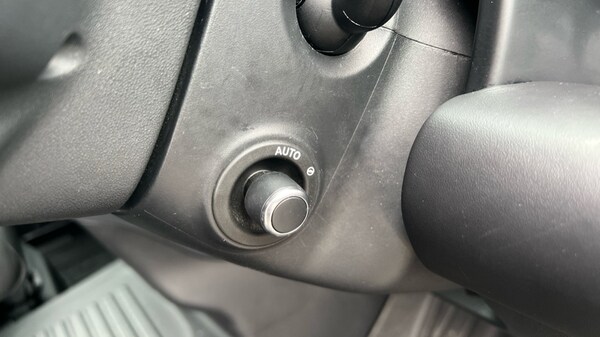 Used Land Rover Defender 2024 for sale - 76130819: Photo 47