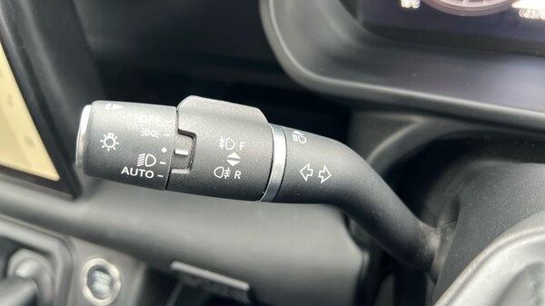Used Land Rover Defender 2024 for sale - 76130819: Photo 58