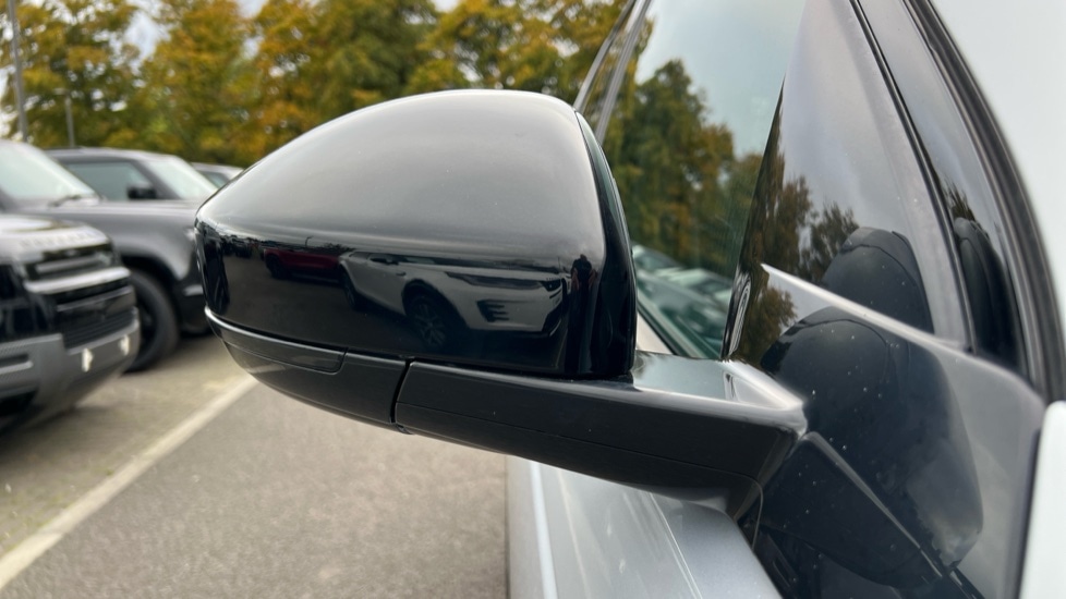 Used Land Rover Discovery Sport 2023 for sale - 76117071: Photo 34