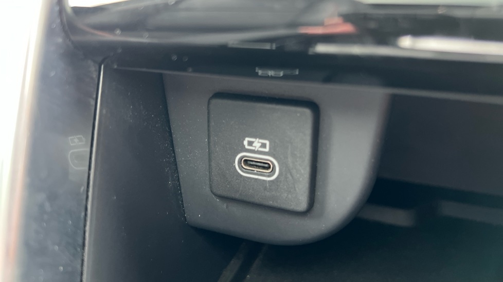 Used Land Rover Discovery Sport 2023 for sale - 76117071: Photo 40