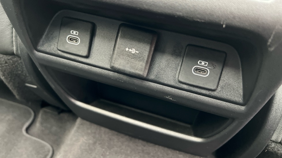 Used Land Rover Discovery Sport 2023 for sale - 76117071: Photo 48