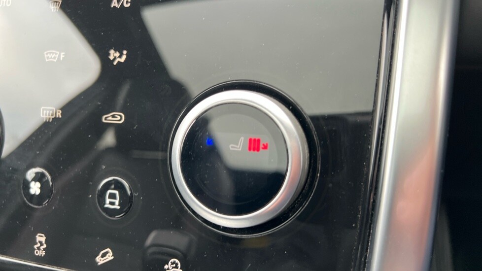 Used Land Rover Discovery Sport 2023 for sale - 76117071: Photo 67