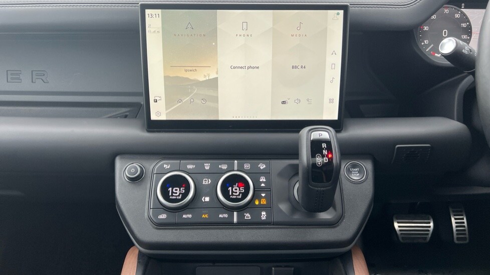 Used Land Rover Defender 2024 for sale - 76297463: Photo 14