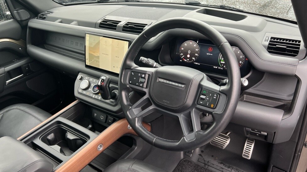 Used Land Rover Defender 2024 for sale - 76297463: Photo 28