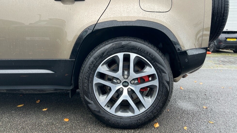 Used Land Rover Defender 2024 for sale - 76297463: Photo 33