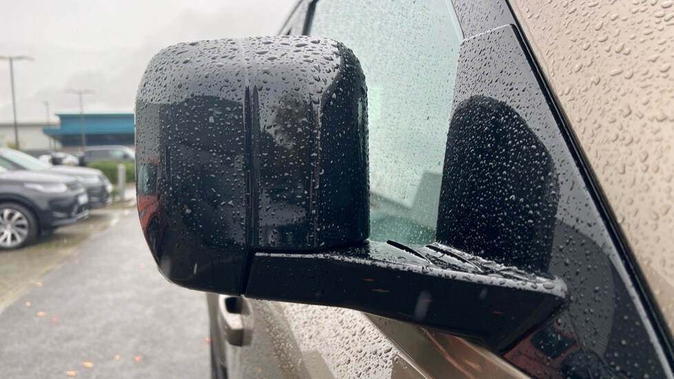 Used Land Rover Defender 2024 for sale - 76297463: Photo 37