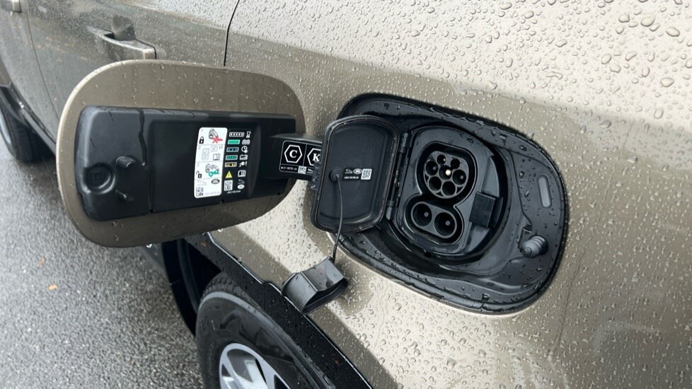 Used Land Rover Defender 2024 for sale - 76297463: Photo 58