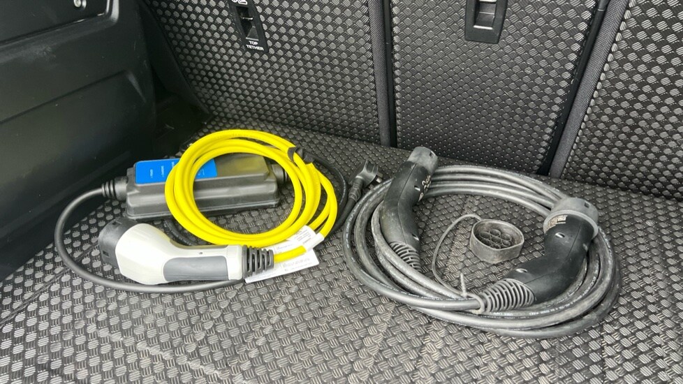 Used Land Rover Defender 2024 for sale - 76297463: Photo 59