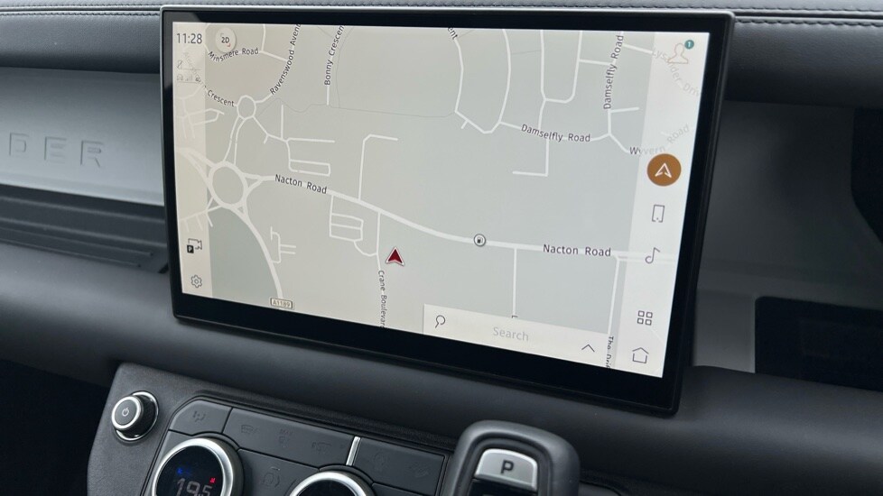 Used Land Rover Defender 2024 for sale - 77021841: Photo 11